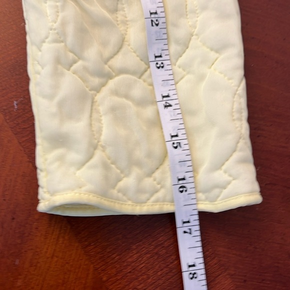 Rare Vintage Girls Quilted Robe Embroidered Butter Cup Yellow XL - Picture 7 of 12